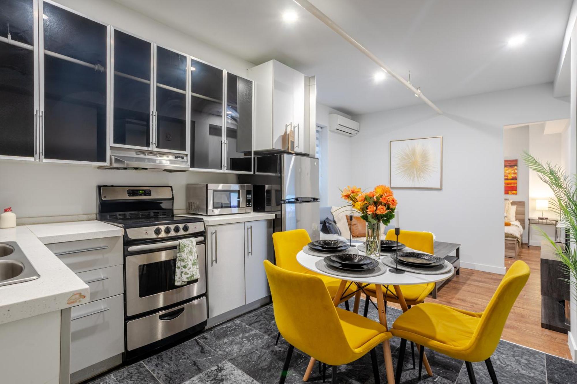Appartement Charming 1bdr On Bishop St- Mtl